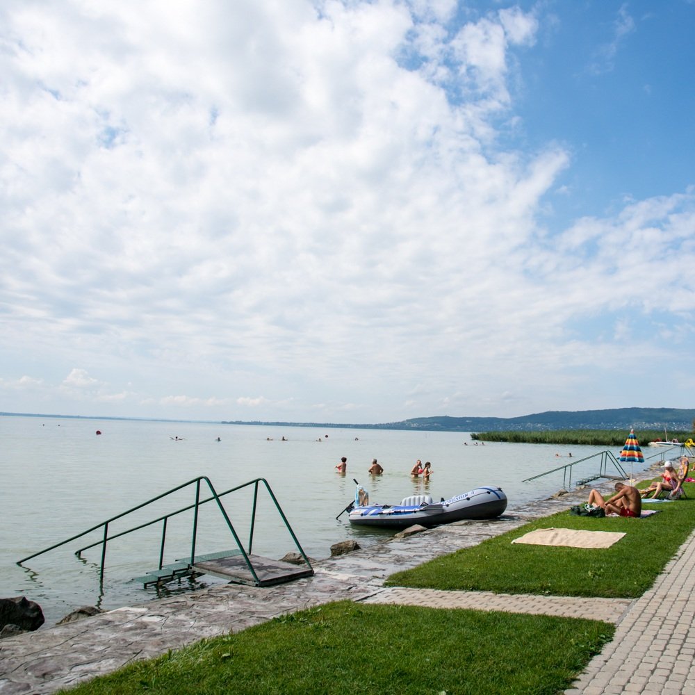 Szigliget strand